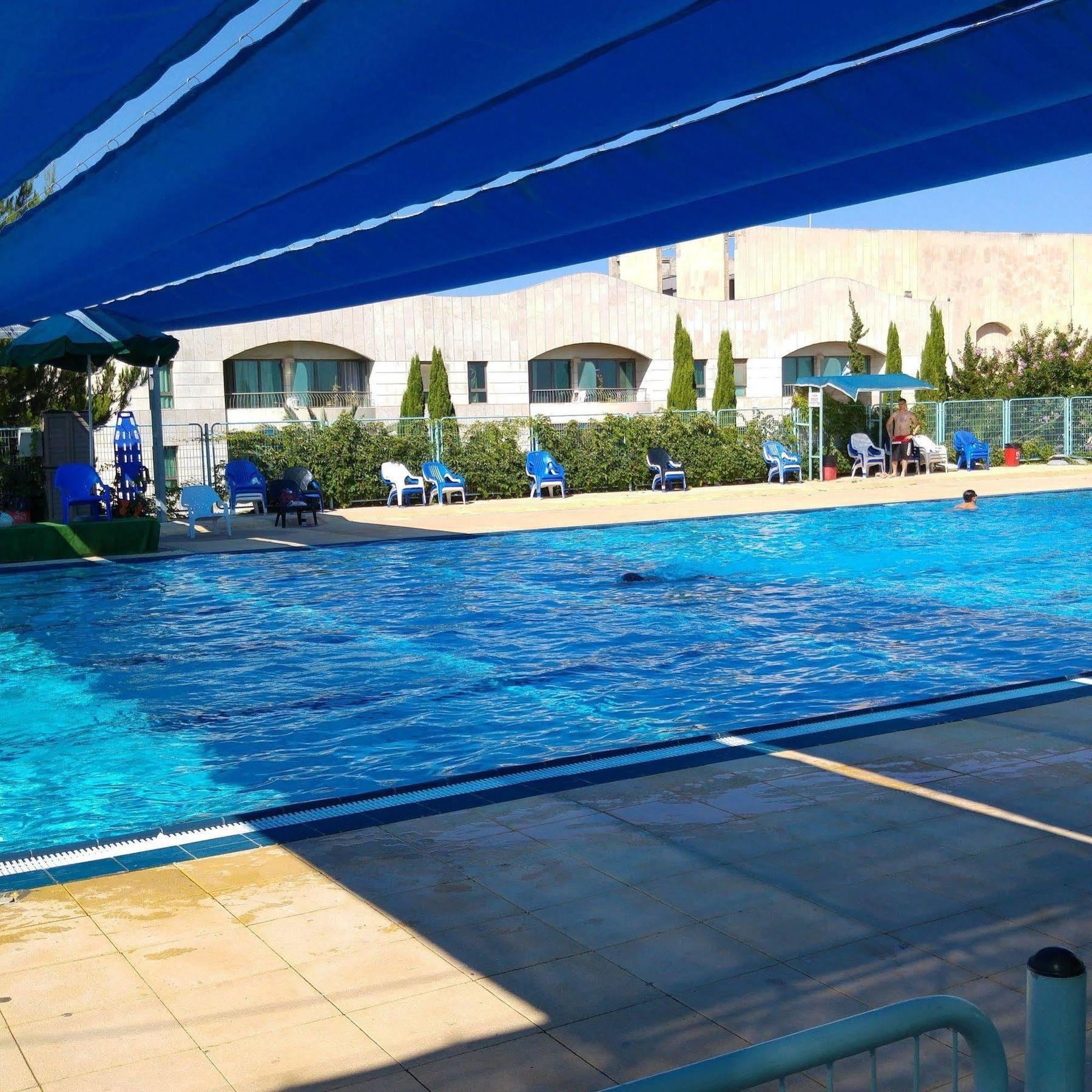 Shoresh Green Hills Family Suites Hotel Екстериор снимка