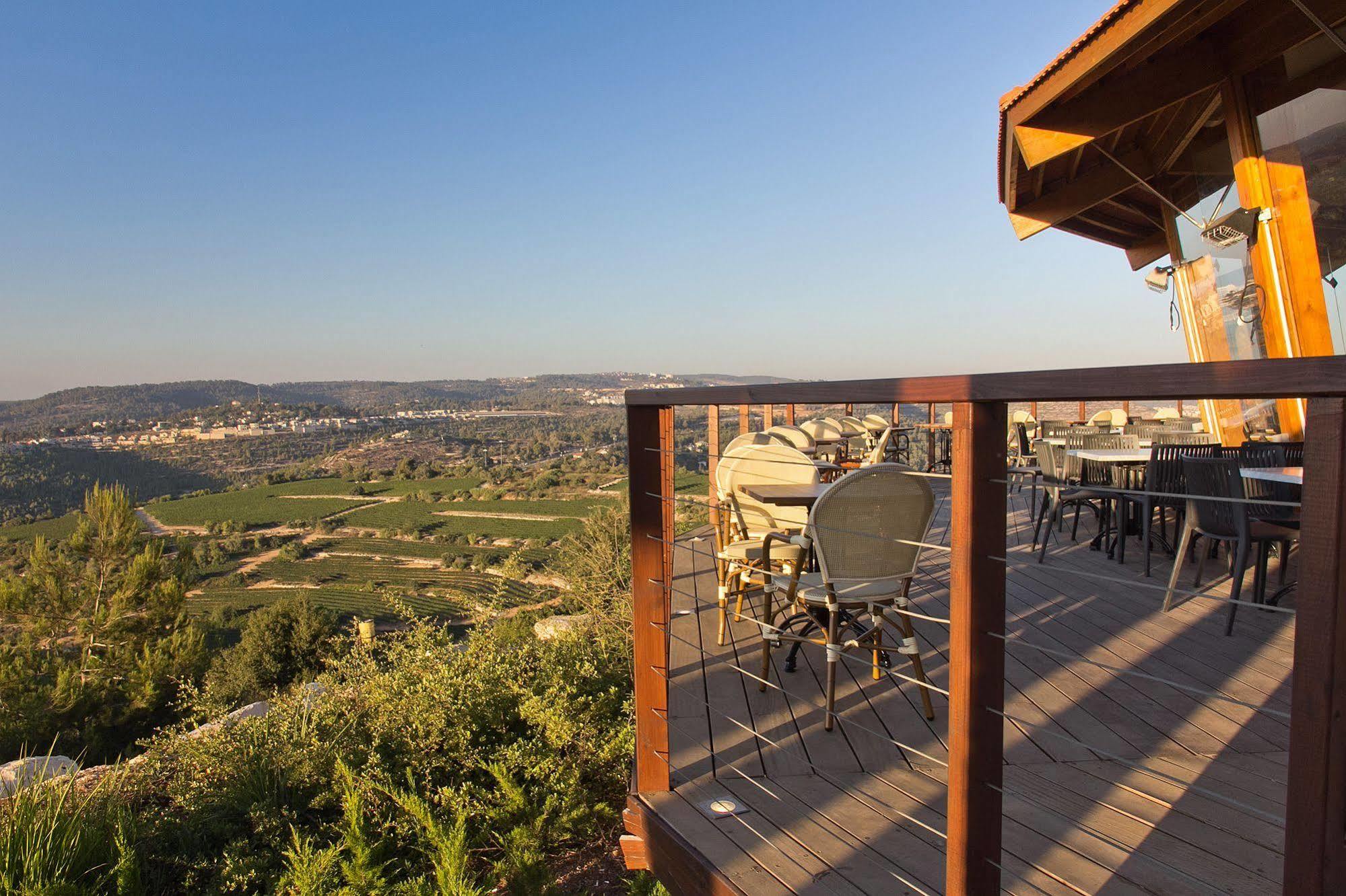 Shoresh Green Hills Family Suites Hotel Екстериор снимка